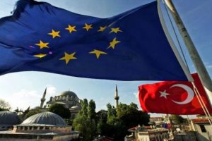 Avrupa k&uuml;&ccedil;&uuml;lecek, T&uuml;rkiye b&uuml;y&uuml;yecek