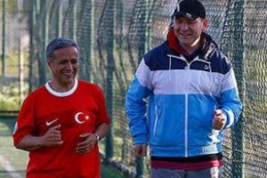 AK Partili vekiller toplantı &ouml;ncesi spor yaptı
