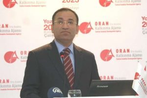 Bozdağ hangi iş adamına y&uuml;klendi?