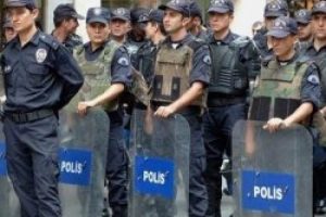 Emniyet'te 19 bin personel yer değiştirdi