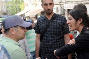 Hapisten &ccedil;ıkıp buraya mı geldin. Git buradan!