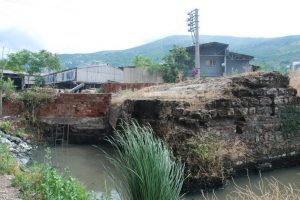 Bursa'nın g&ouml;beğindeki hamam pislik i&ccedil;inde -&Ouml;ZEL HABER