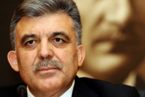 G&uuml;l Lizbon'da a&ccedil;ıklamalarda bulundu