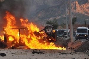 Pakistan'da &ouml;l&uuml; sayısı artıyor