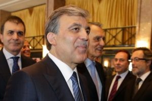 Cumhurbaşkanı G&uuml;l Portekizli iş adamlarıyla buluştu