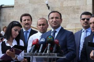 Bozdağ'ın g&uuml;ndemi Nazi davası