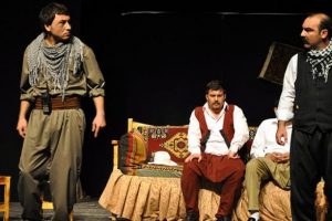 Polisler birlik mesajını tiyatro ile verdi