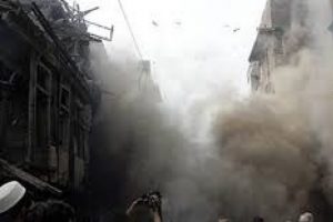 Pakistan'da intihar saldırısı: 2 &ouml;l&uuml;, 27 yaralı