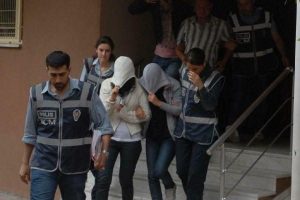 'Asker adamın siyasetle işi olmaz'