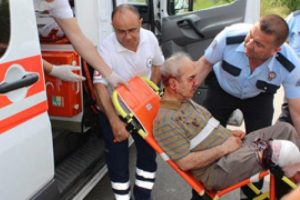&Ouml;nce sandalyeye bağladılar sonra ise...