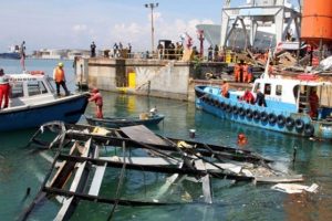 İtalya'da feci gemi kazası