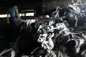 Bangladeş'te fabrika yangını: 8 ölü