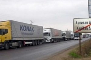 Bulgar kamyoncular Türkiye sınırını kapattı