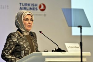 "Şikayet etme değil &ccedil;&ouml;z&uuml;m &uuml;retme zamanı"