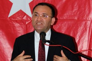 "Ter&ouml;r siyasi rekabet konusu edilemez"