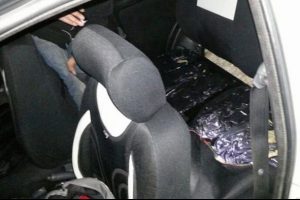 Narkotik polisinden uyuşturucuya ge&ccedil;it yok