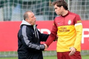 Fatih Terim Elmander'i d&uuml;ş&uuml;nm&uuml;yor