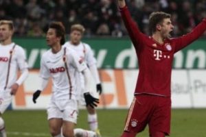 Bayern seyircisine gollerle veda etti