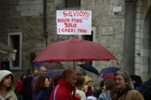 Berlusconi İtalyan adaletine veryansın etti
