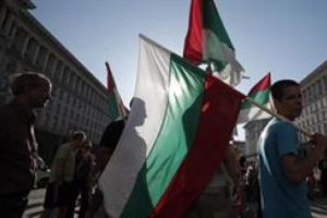 Bulgaristan'da parlamentoya 4 parti giriyor
