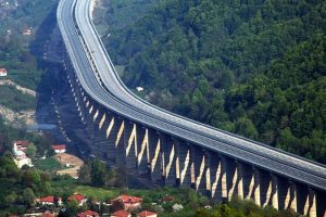 Karayolları bu yıl k&ouml;pr&uuml;lerle donatılacak