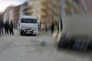 &Ouml;ğrenci servisi ile minib&uuml;s &ccedil;arpıştı; 16 yaralı