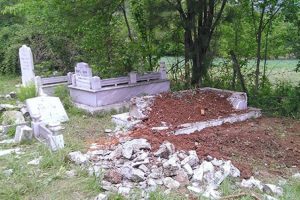 4 milyon TL'lik arazi mezar a&ccedil;tırdı