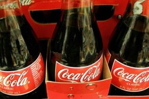 Coca - Cola'nın gizli form&uuml;l&uuml;n&uuml; satıyor!