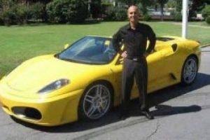 'Ferrarisini Satan Bilge' İstanbul'a geliyor
