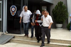 Serbest kaldılar dışarda yapamayıp geri d&ouml;nd&uuml;ler