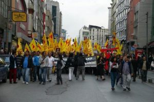 Alevi dernekleri Reyhanlı'daki saldırıyı protesto etti