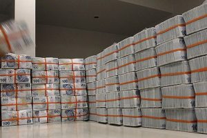 B&uuml;t&ccedil;e Nisan'da fazla verdi