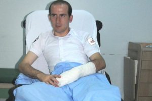 &Ouml;nce eşini sonra 112 personelini d&ouml;vd&uuml;