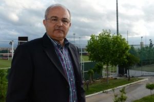 Akıncıoğlu'ndan futbol ailesine &ccedil;ağrı