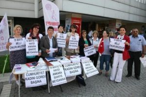 Cumhuriyet Kadınları'ndan 19 Mayıs &ccedil;ağrısı