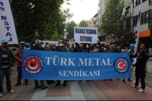 Toplu s&ouml;zleşme &ccedil;&ouml;z&uuml;me kavuşamayınca...