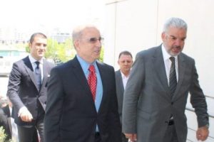 &Uuml;nal Aysal: Biz bu oyunlarda yokuz