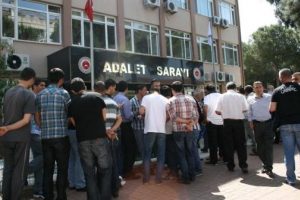Mahkemeden MHP'li başkanı sevindiren karar