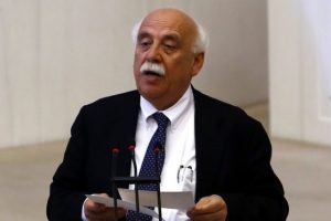 Okulda kıyafet serbestliğiyle ilgili yeni a&ccedil;ıklama