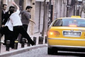 Gen&ccedil; futbolcu neden ağladı?