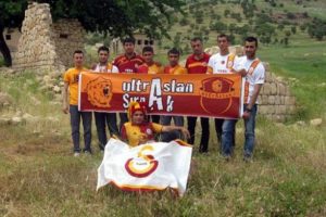 Cudi Dağı'na Galatasaray bayrağı dikildi