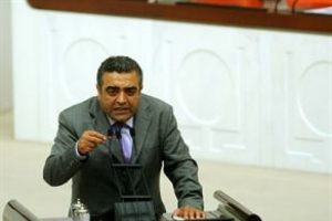 "AK Parti, Suriyeli sığınmacıları kaderlerine terk etti"