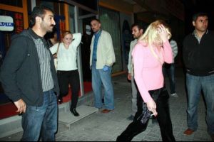 Fuhuş operasyonunda 23 g&ouml;zaltı