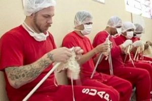 &Ouml;rg&uuml; &ouml;rerek asgari &uuml;cret kazanıyor