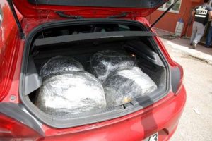 Otomobil değil, uyuşturucu deposu