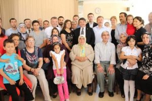 Koruyucu aile olmak isteyenlere Hayriye'den &ccedil;ağrı