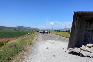 H&Uuml;DA Par &uuml;yelerini taşıyan ara&ccedil; kaza yaptı