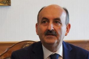 M&uuml;ezzinoğlu'ndan "ge&ccedil; kalındı" iddialarına cevap