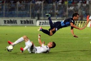 Manisaspor b&uuml;y&uuml;k avantaj yakaladı