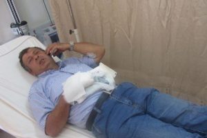 Bursa'da k&ouml;peğe &ccedil;arpmamak i&ccedil;in...